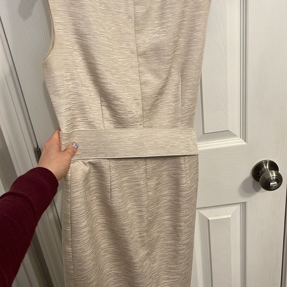 David Meister tan cocktail dress - Picture 6 of 9